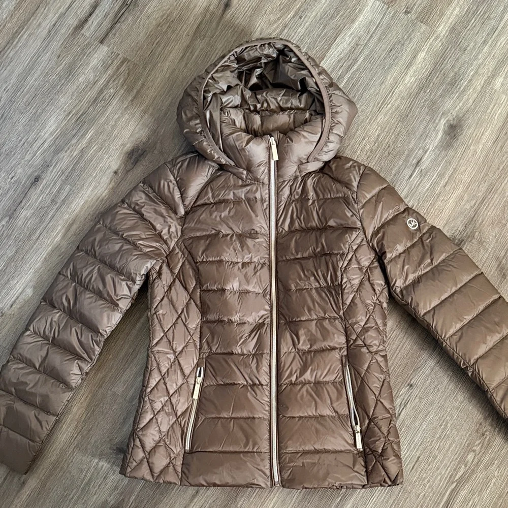Michael Kors Quilted Hooded Puffer Jacket Tan Brown Size M - Picture 1 of 4